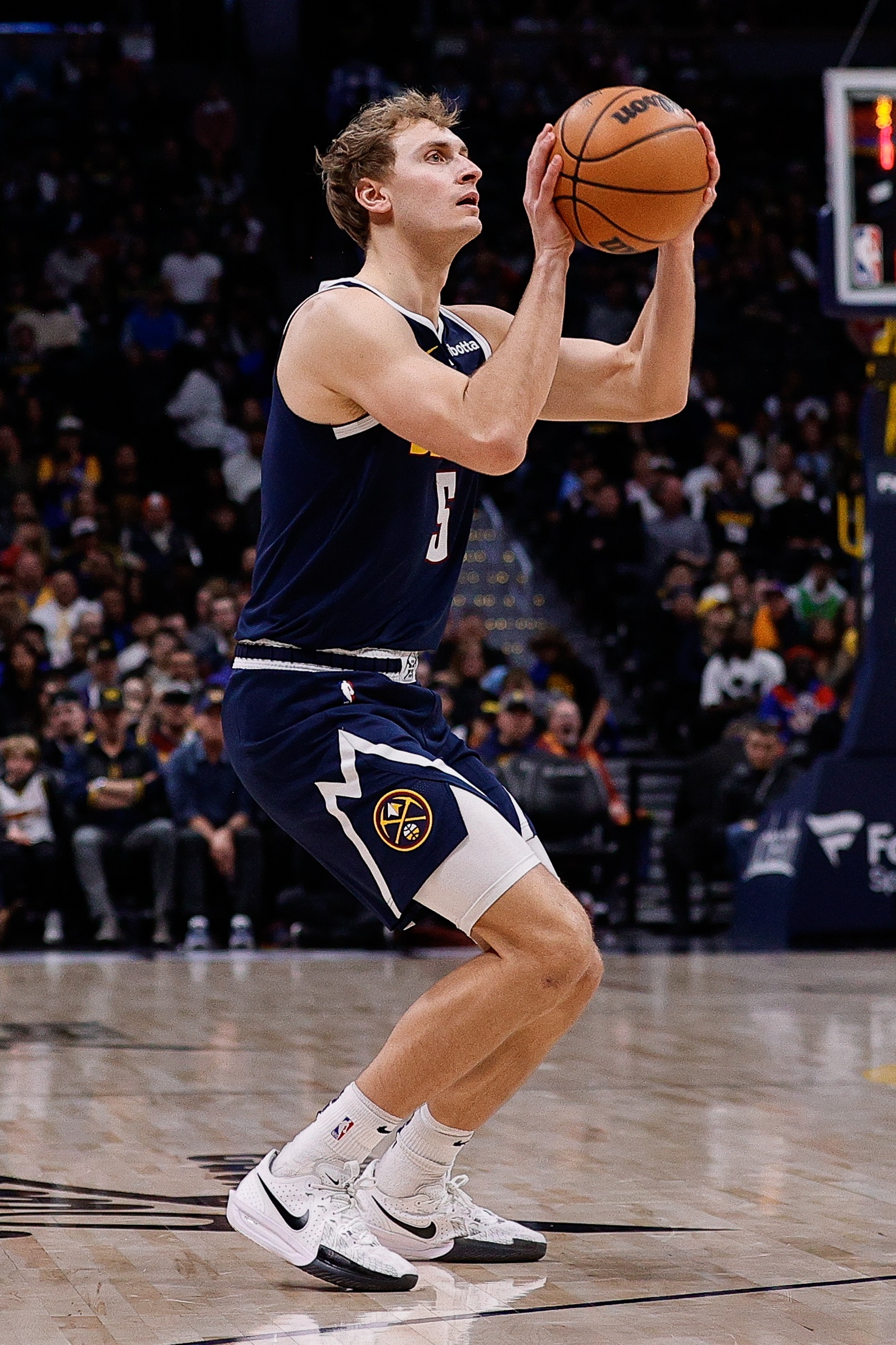 俱乐部世界杯投注-从掘金换来！Scotto：篮网已经裁掉了前锋亨特·泰森